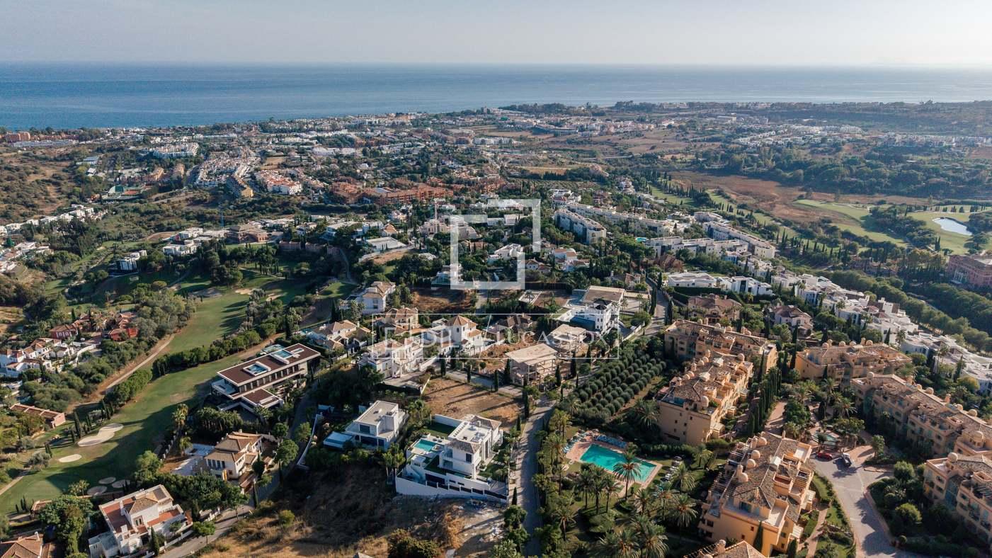 Plot for Sale in Benahavís