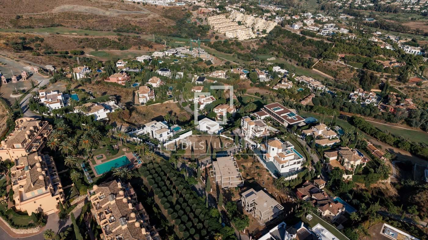Plot for Sale in Benahavís