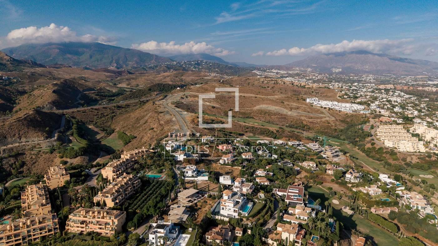 Plot for Sale in Benahavís