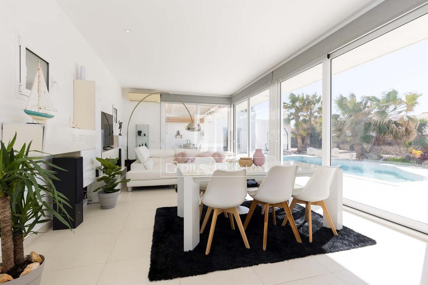 House for Sale in Sant Lluís