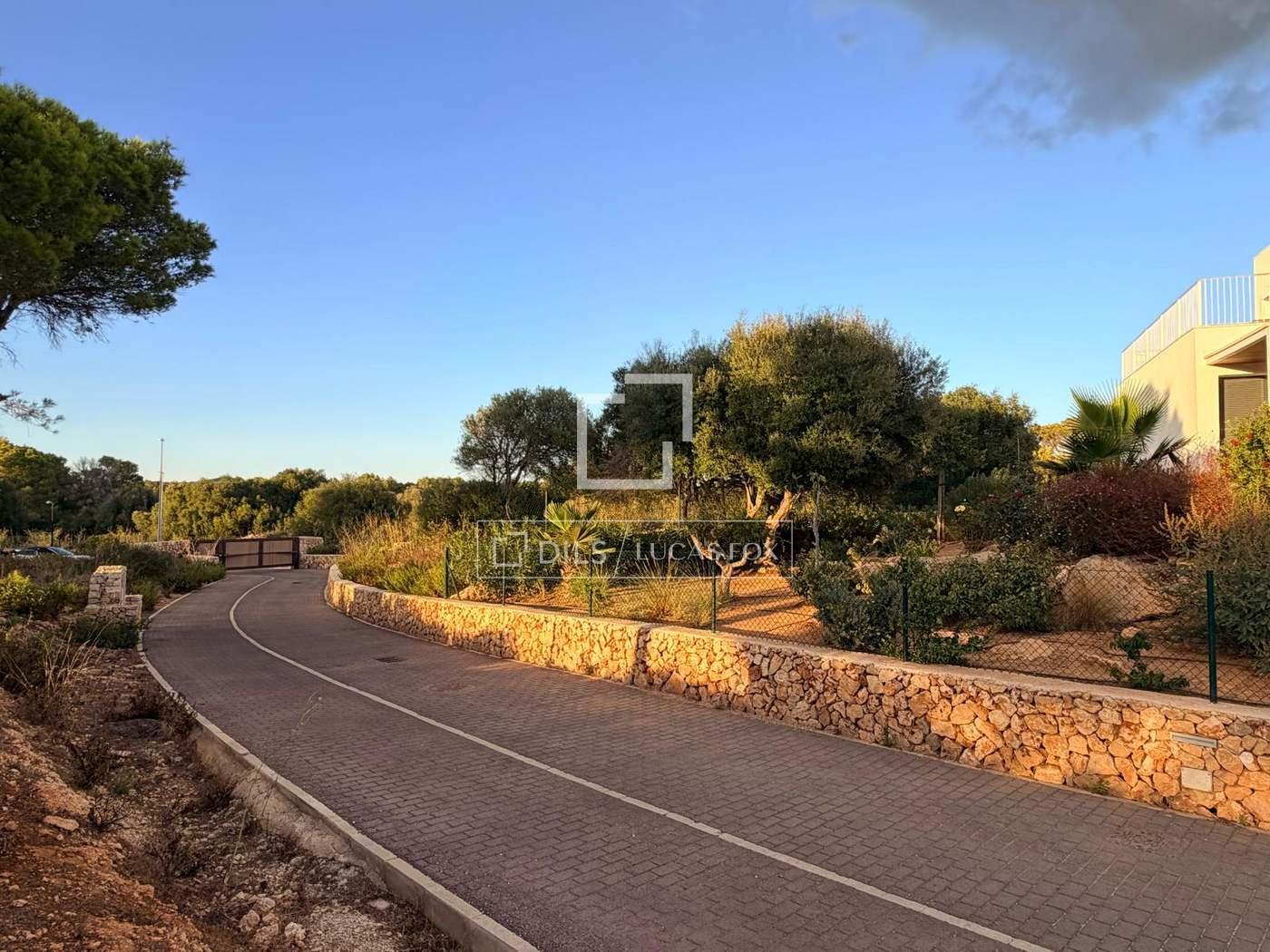 Plot for Sale in Es Migjorn Gran