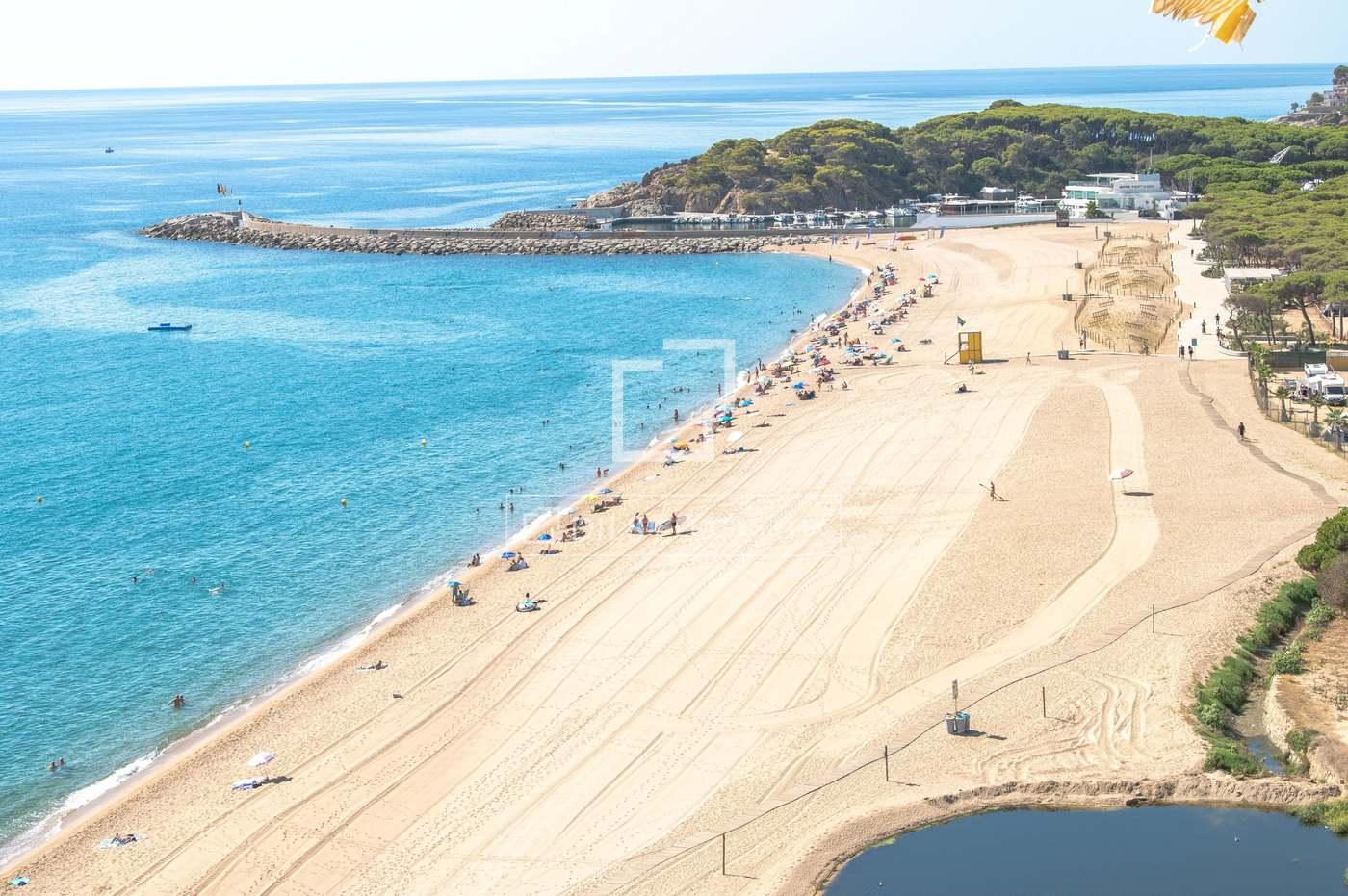 Apartment for Sale in Castell-Platja d'Aro