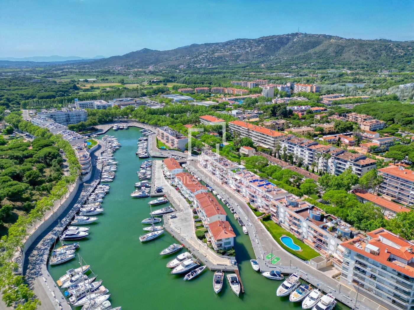 Apartamento en Venta en Castell-Platja d'Aro