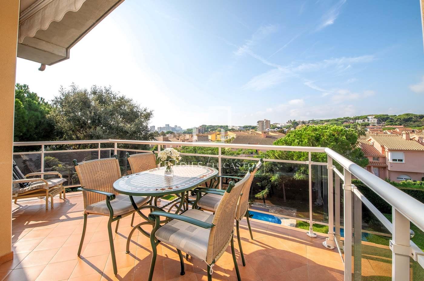 Apartment for Sale in Castell-Platja d'Aro