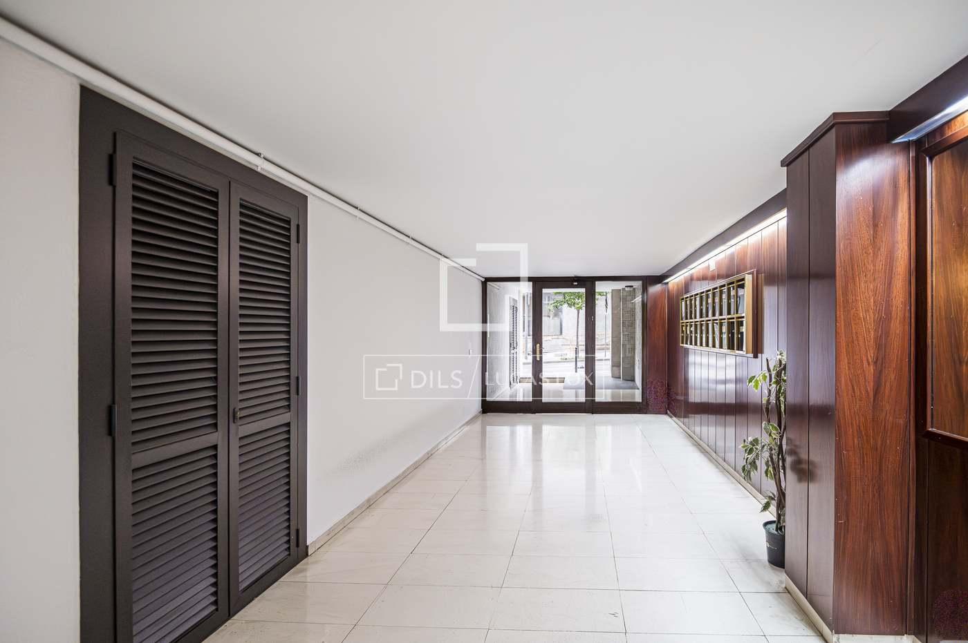 Apartment for Sale in Sant Cugat del Vallès