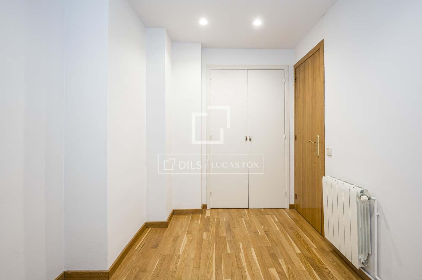 Apartment for Sale in Sant Cugat del Vallès