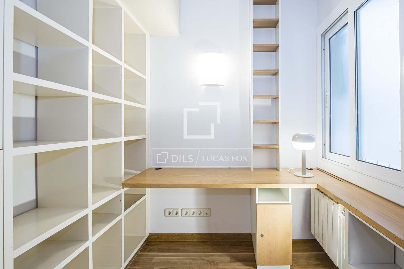 Apartment for Sale in Sant Cugat del Vallès