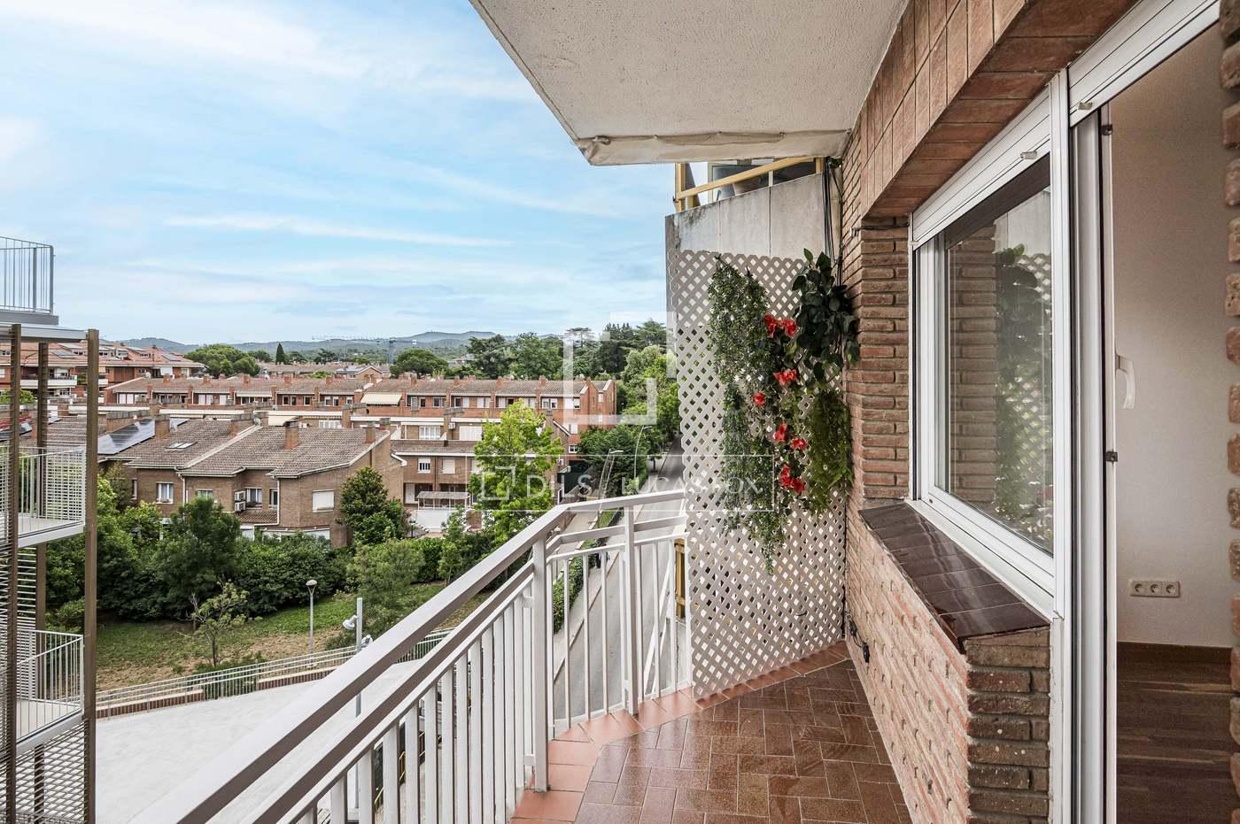 Apartment for Sale in Sant Cugat del Vallès