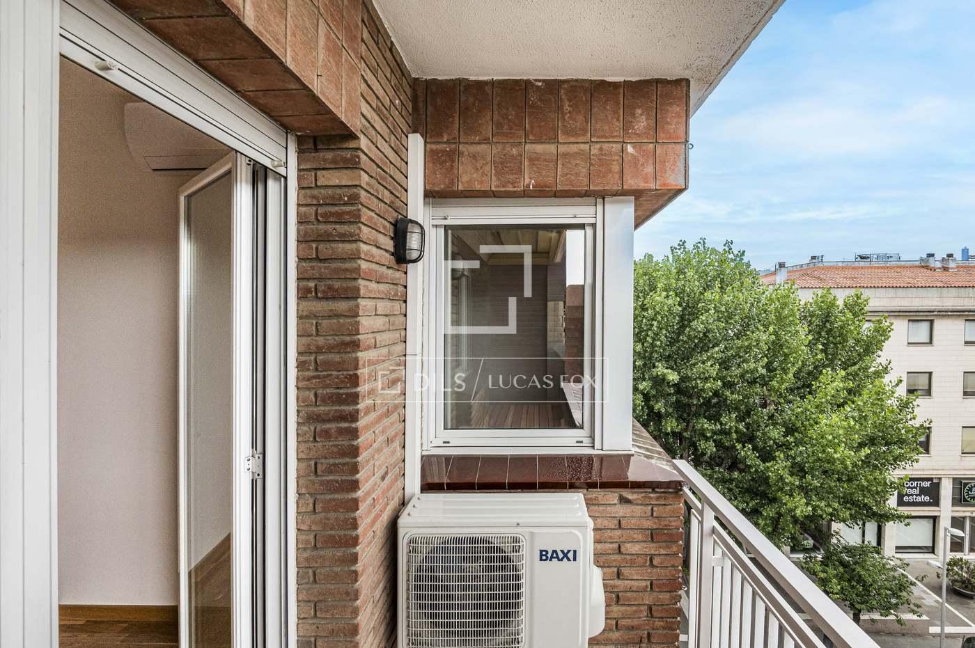 Apartment for Sale in Sant Cugat del Vallès