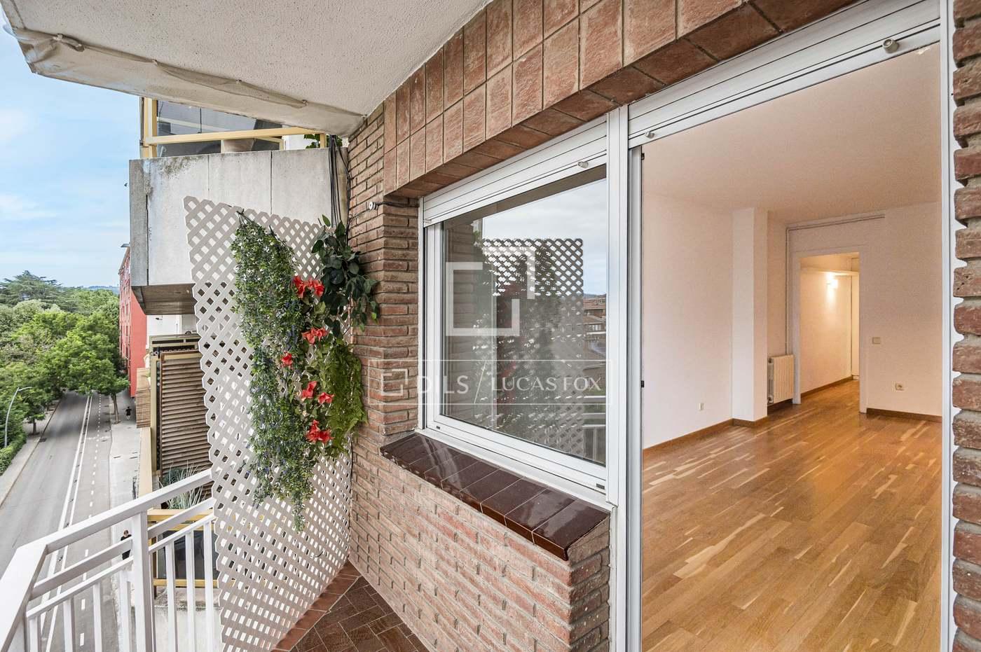 Apartment for Sale in Sant Cugat del Vallès