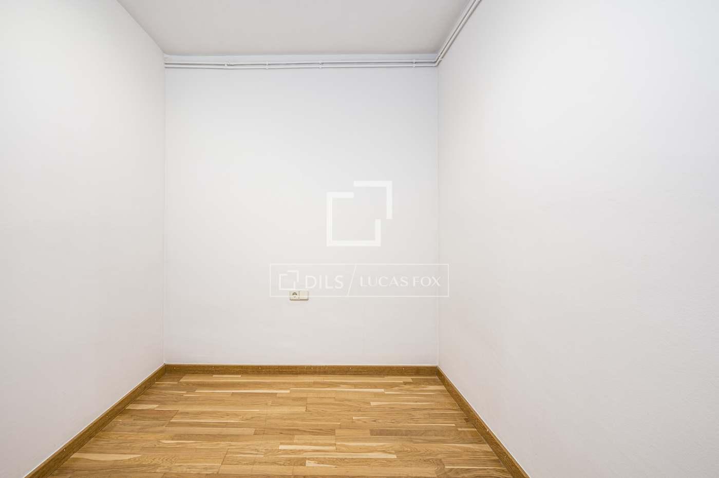 Apartment for Sale in Sant Cugat del Vallès