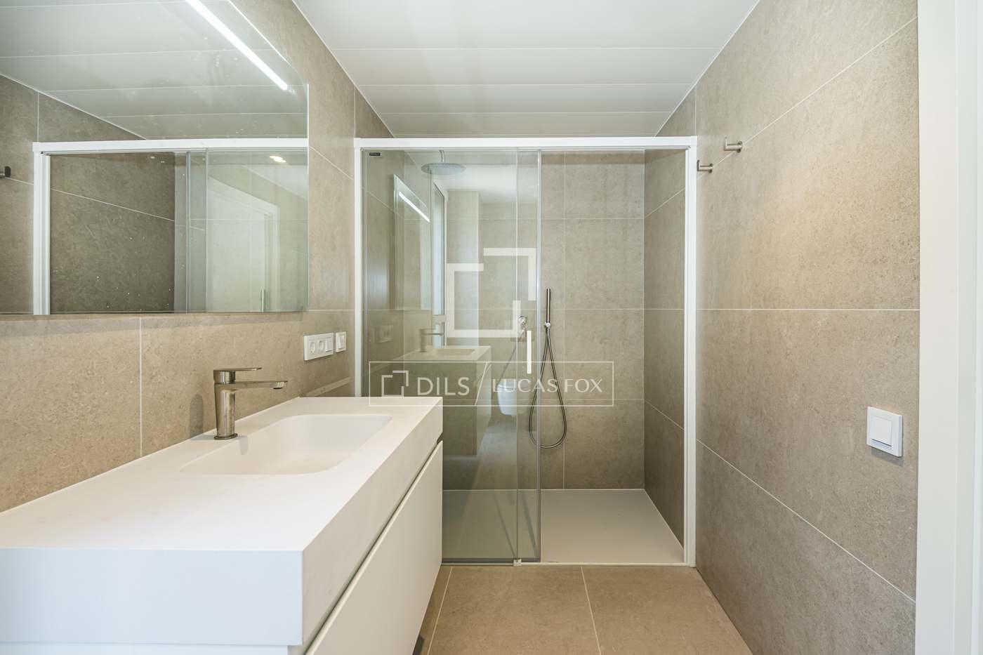Apartment for Sale in Sant Cugat del Vallès