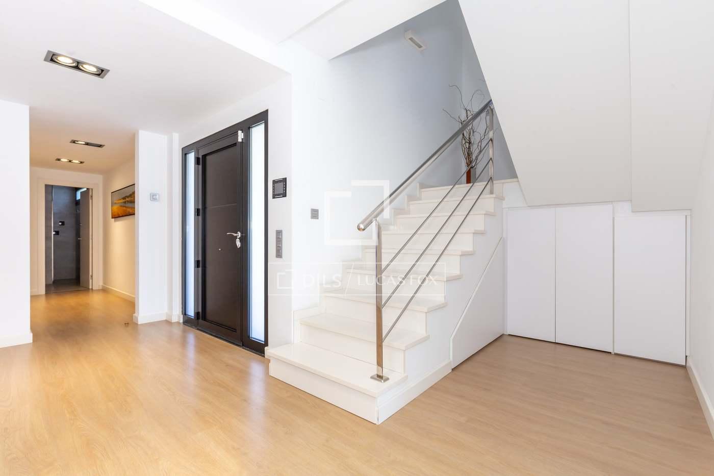 House for Sale in Vallirana