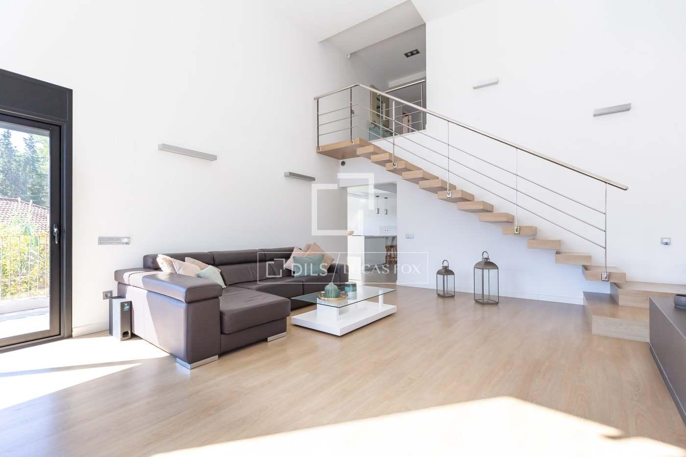 House for Sale in Vallirana