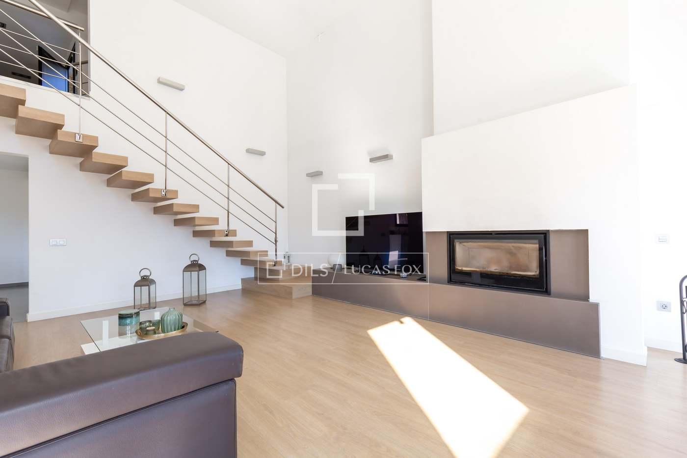 House for Sale in Vallirana