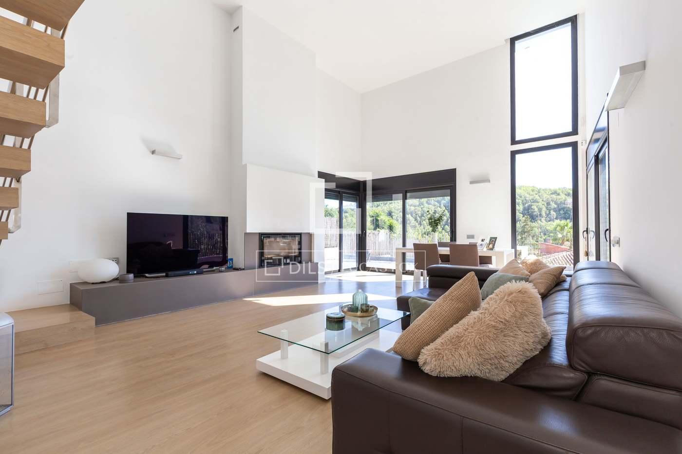 House for Sale in Vallirana