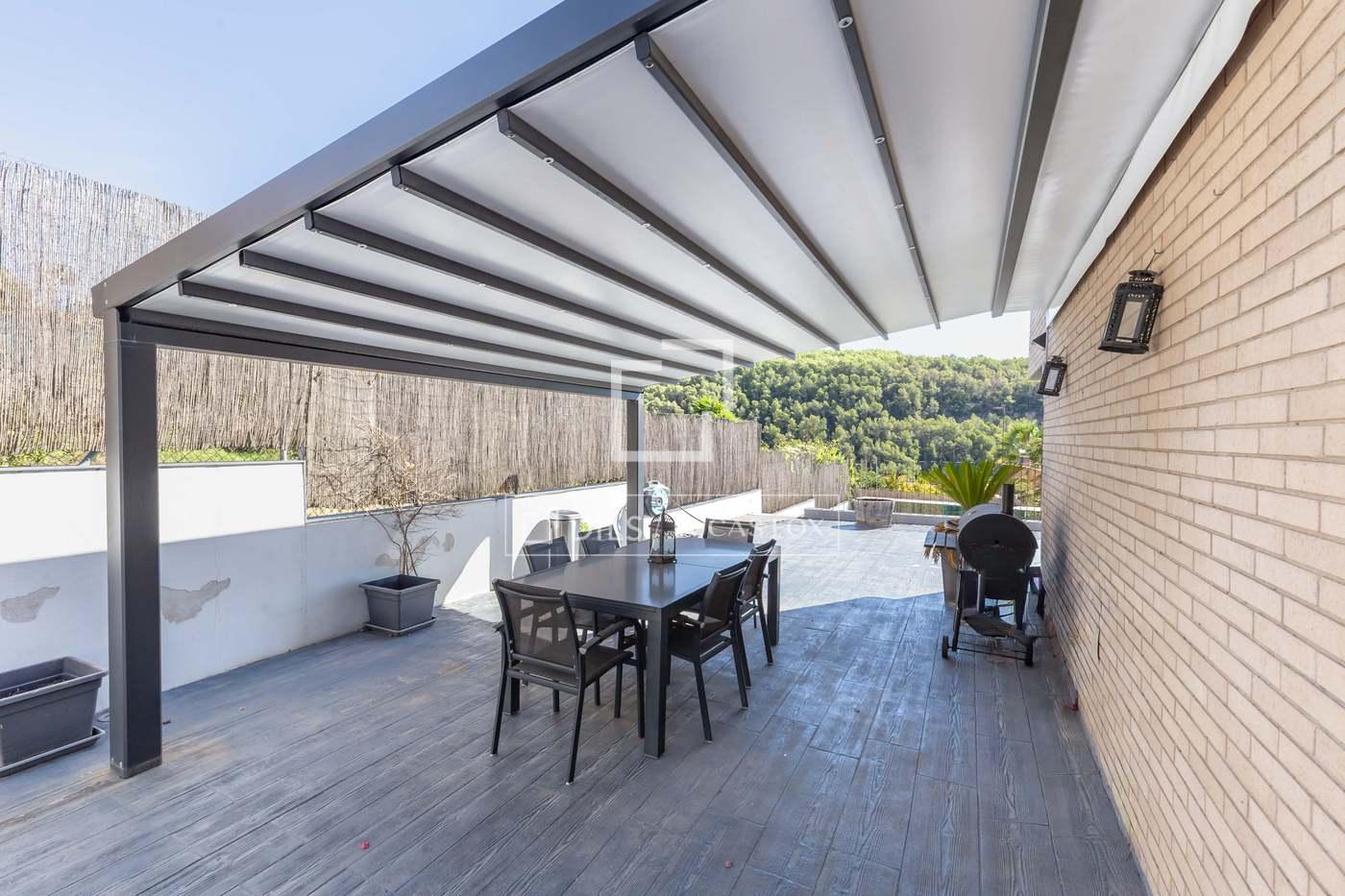 House for Sale in Vallirana