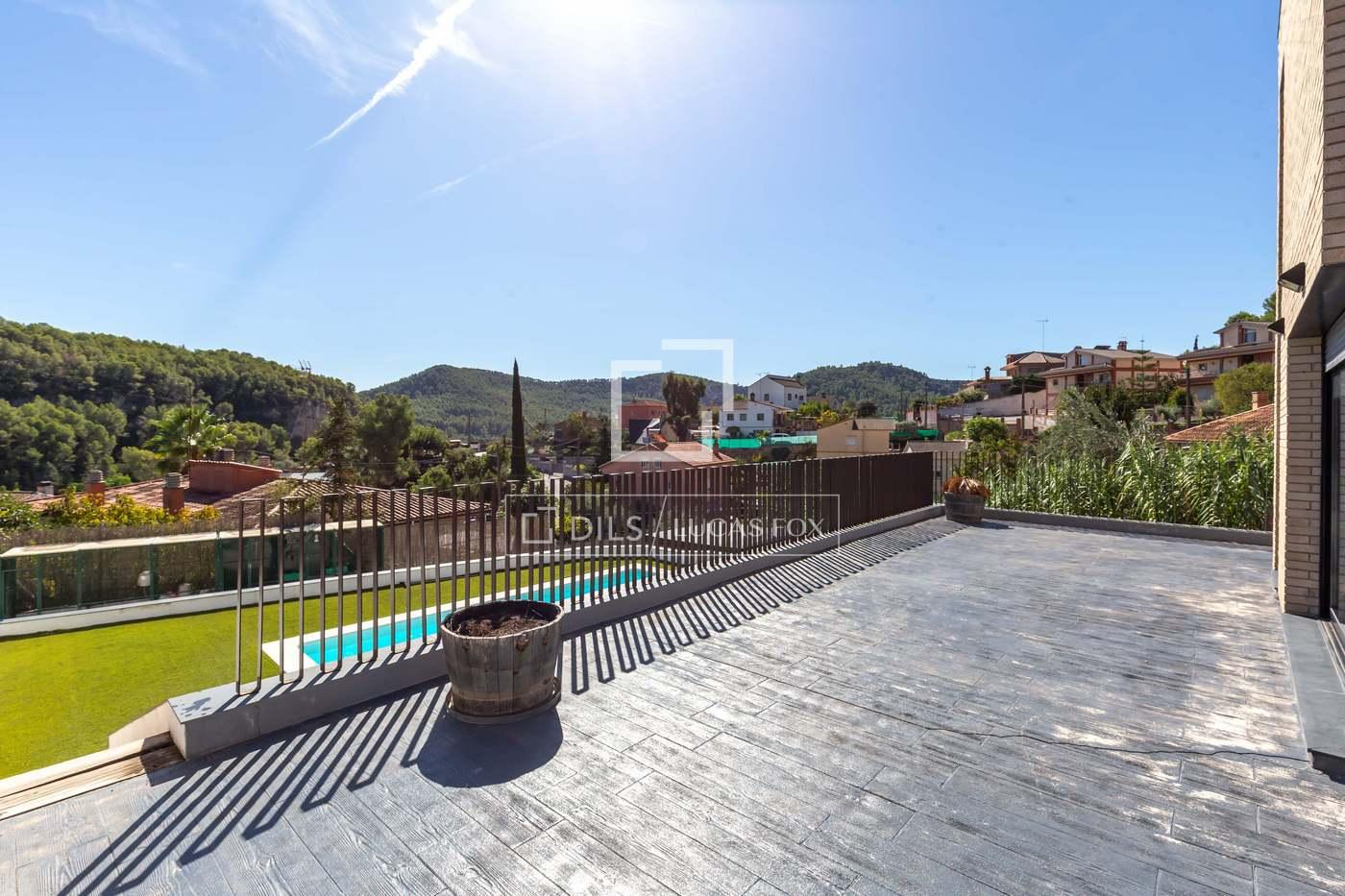 House for Sale in Vallirana