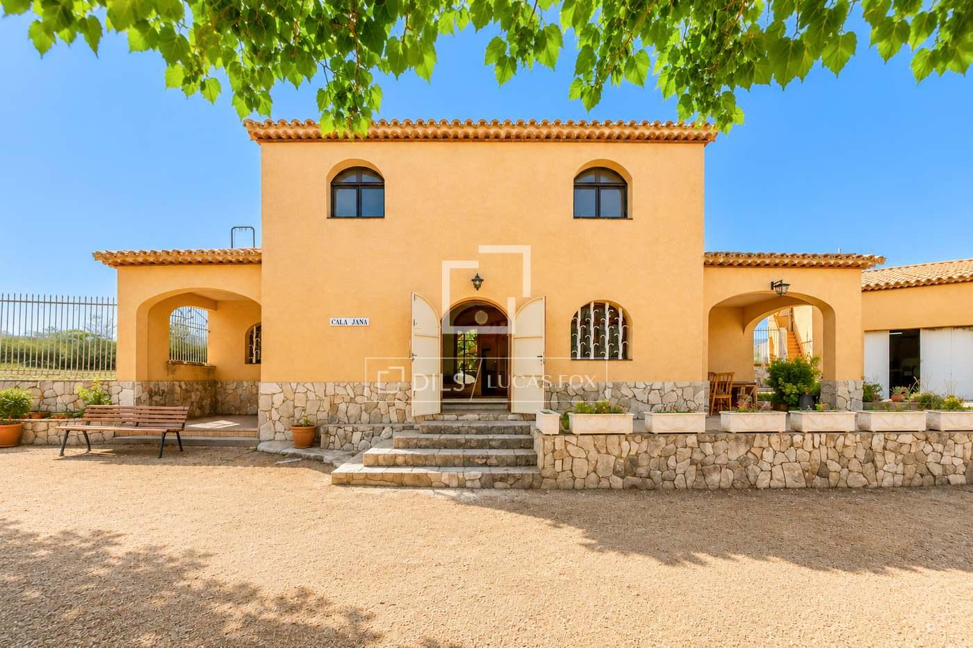 House for Sale in La Bisbal del Penedès