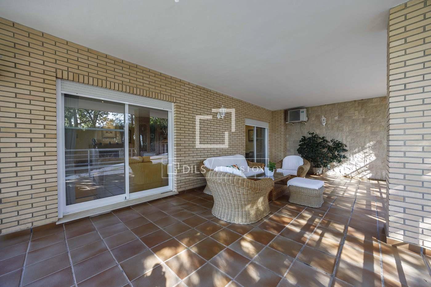 House for Sale in Puçol