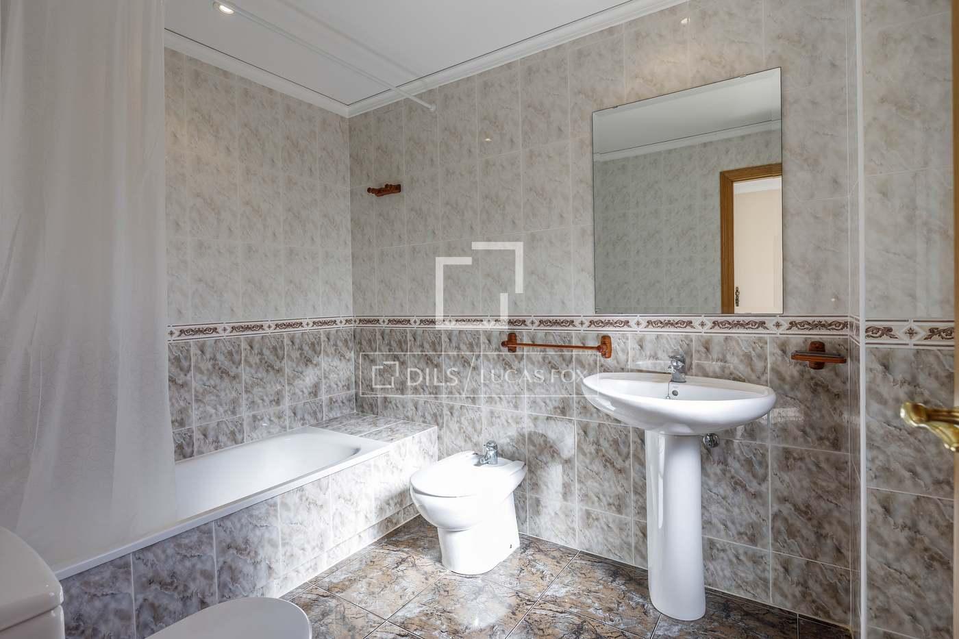 House for Sale in Puçol
