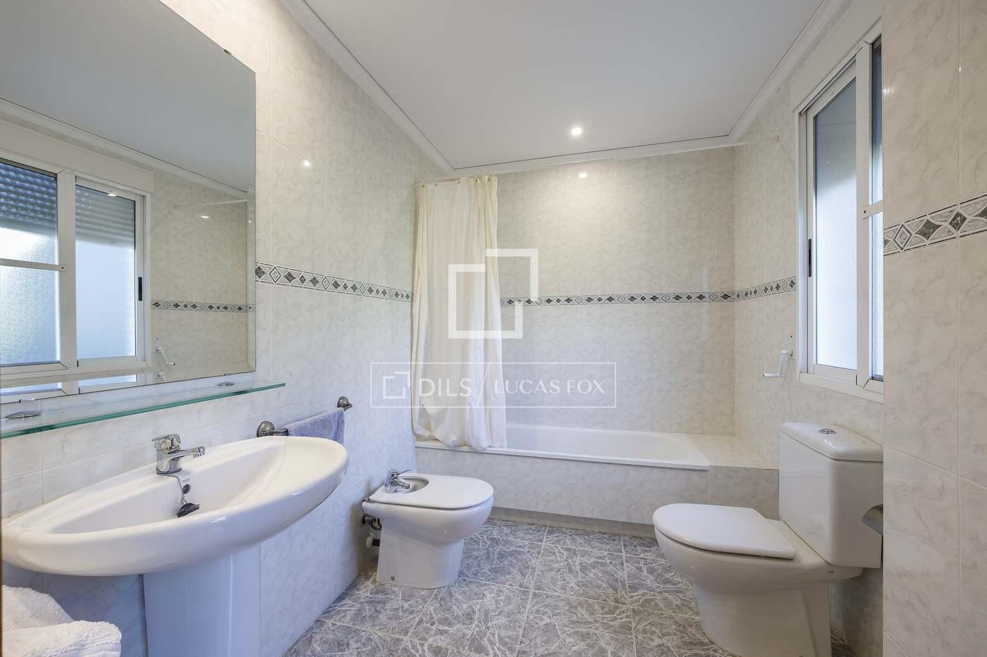 House for Sale in Puçol