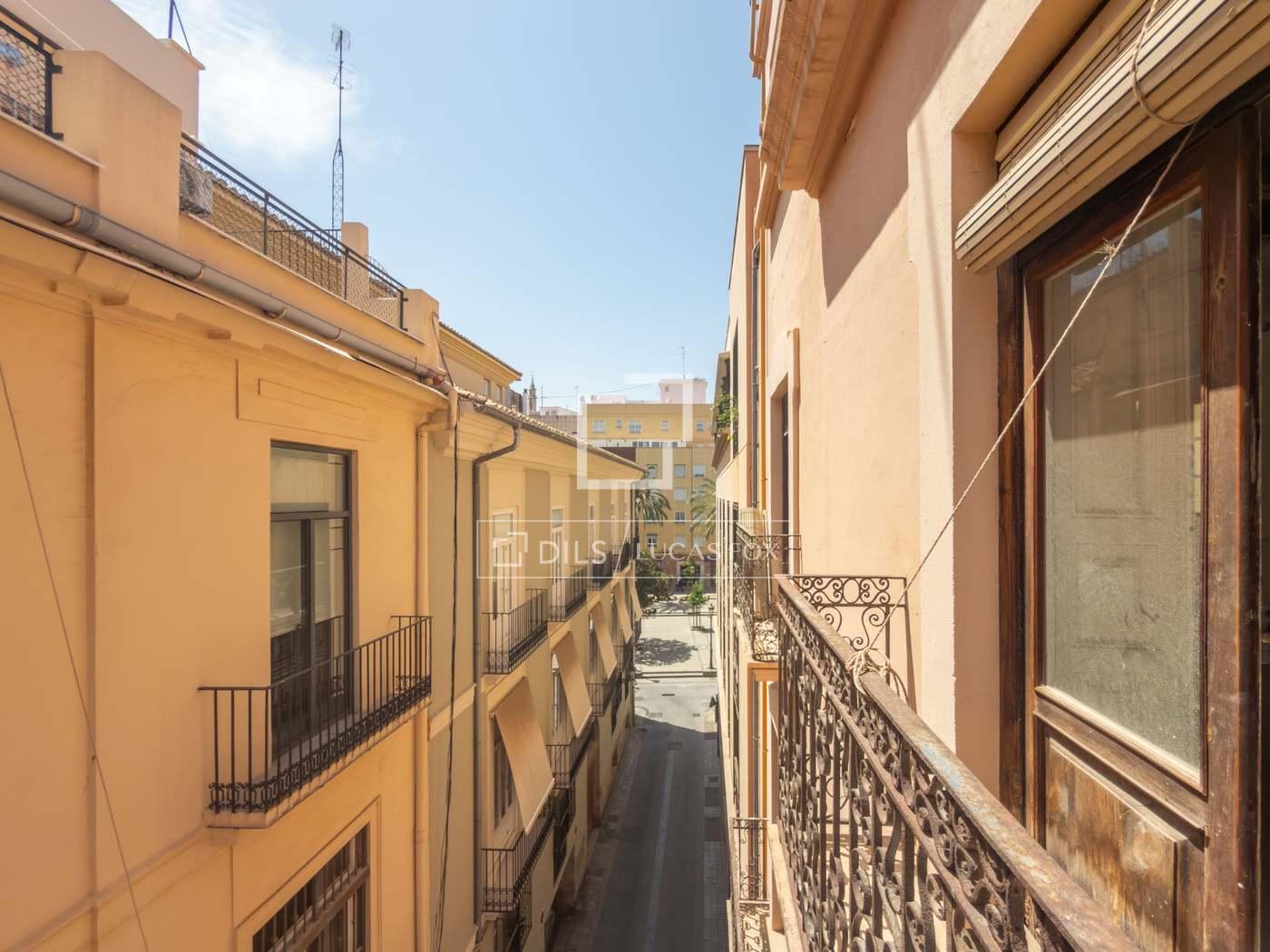 Apartment for Sale in Valencia