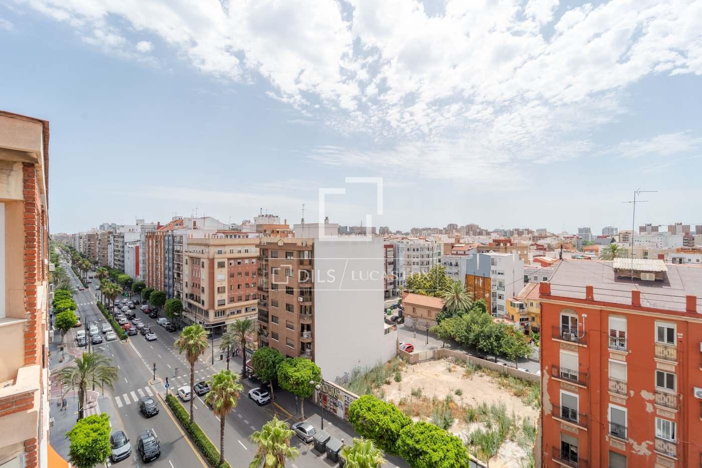 Apartment for Sale in Valencia