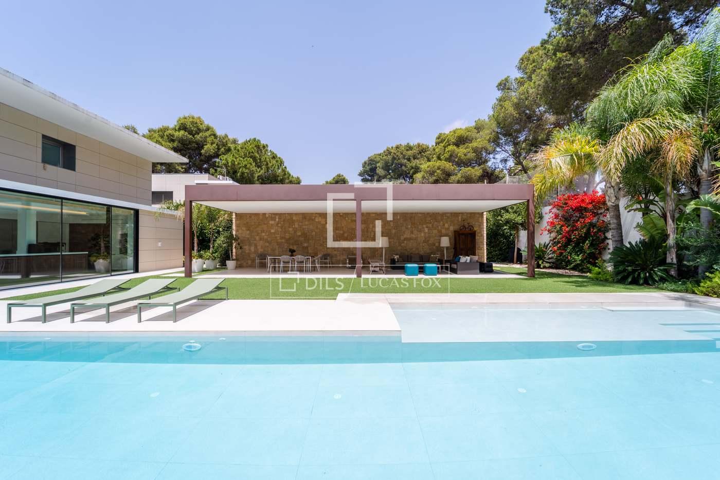 House for Rent in Godella