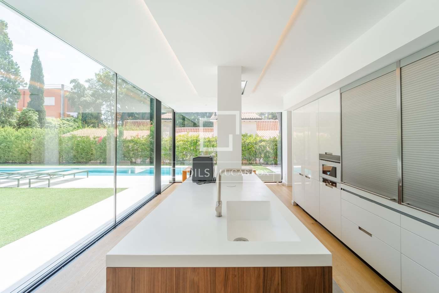 House for Rent in Godella