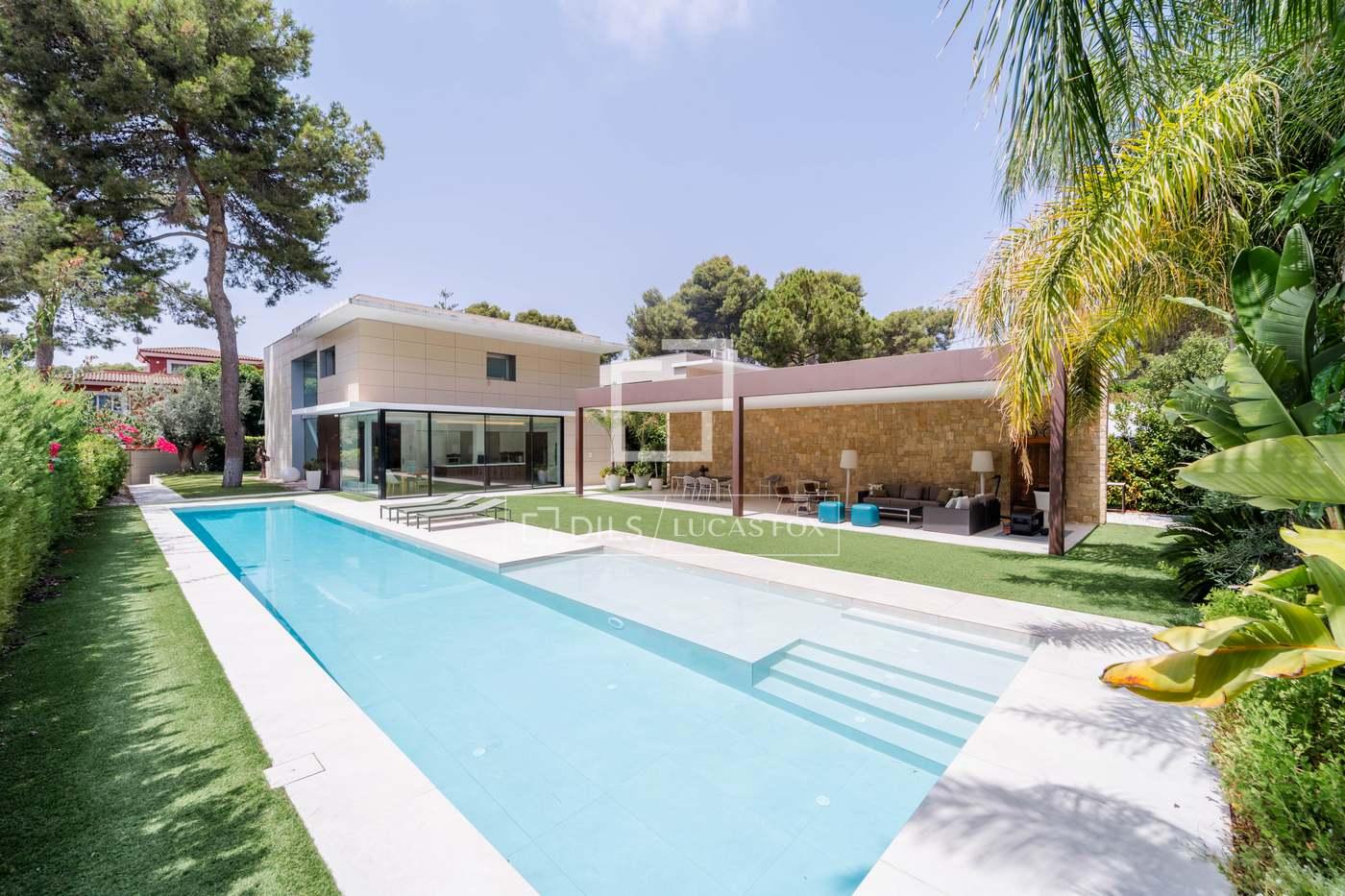 House for Rent in Godella