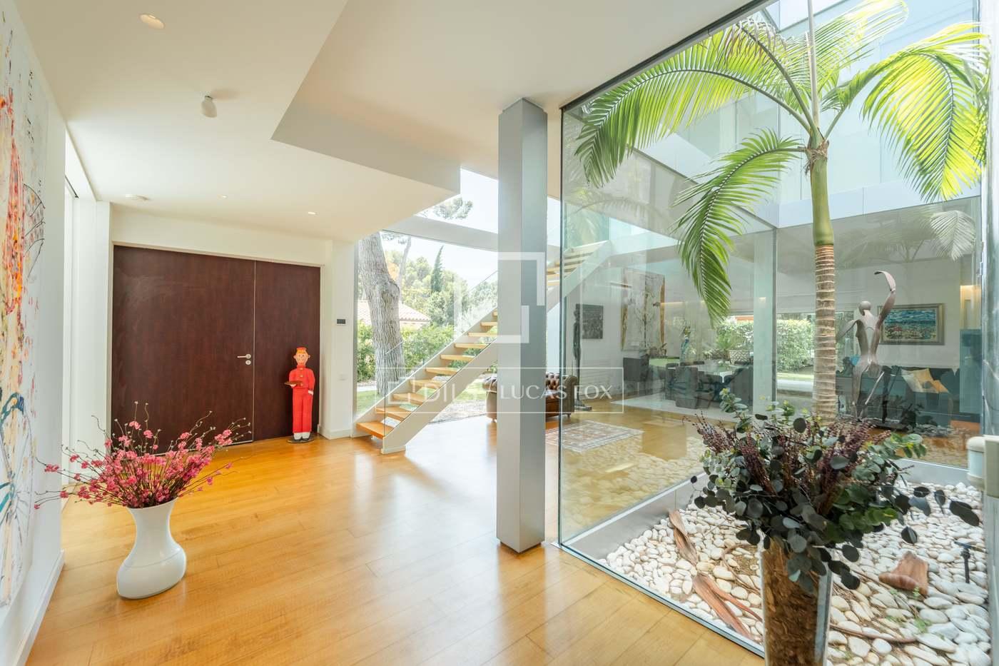 House for Rent in Godella
