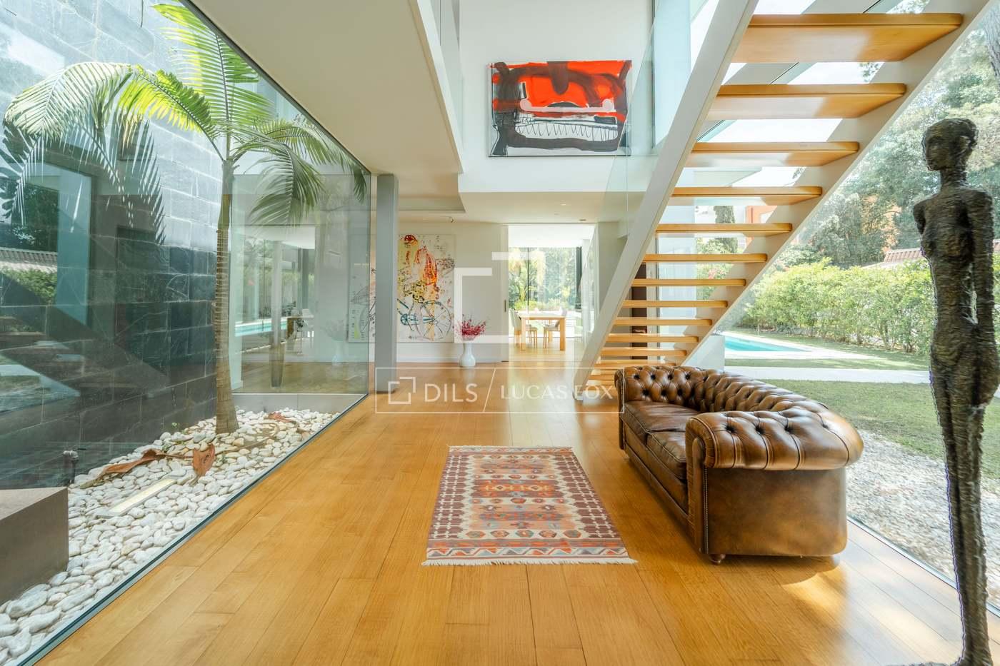 House for Rent in Godella