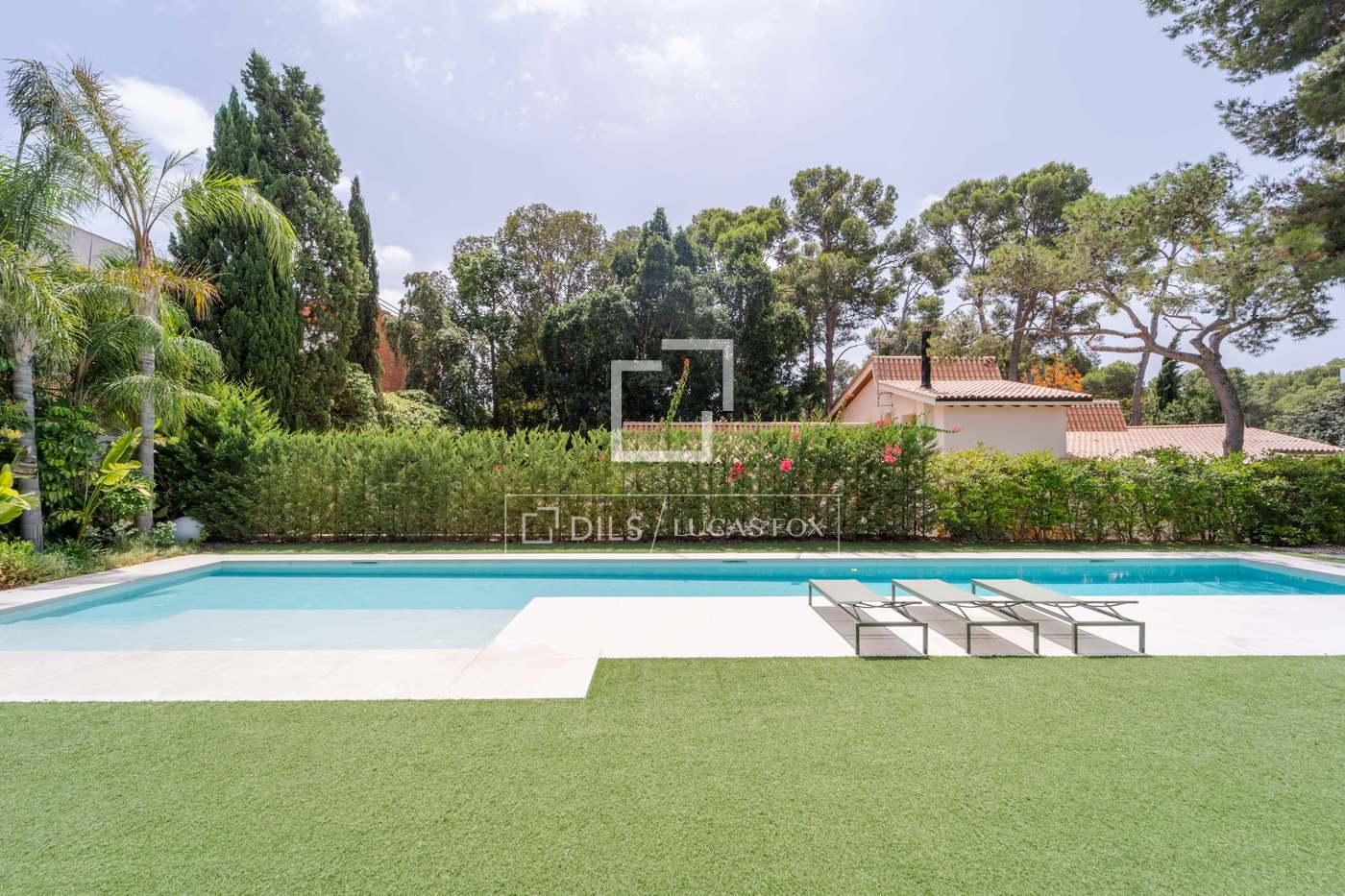 House for Rent in Godella