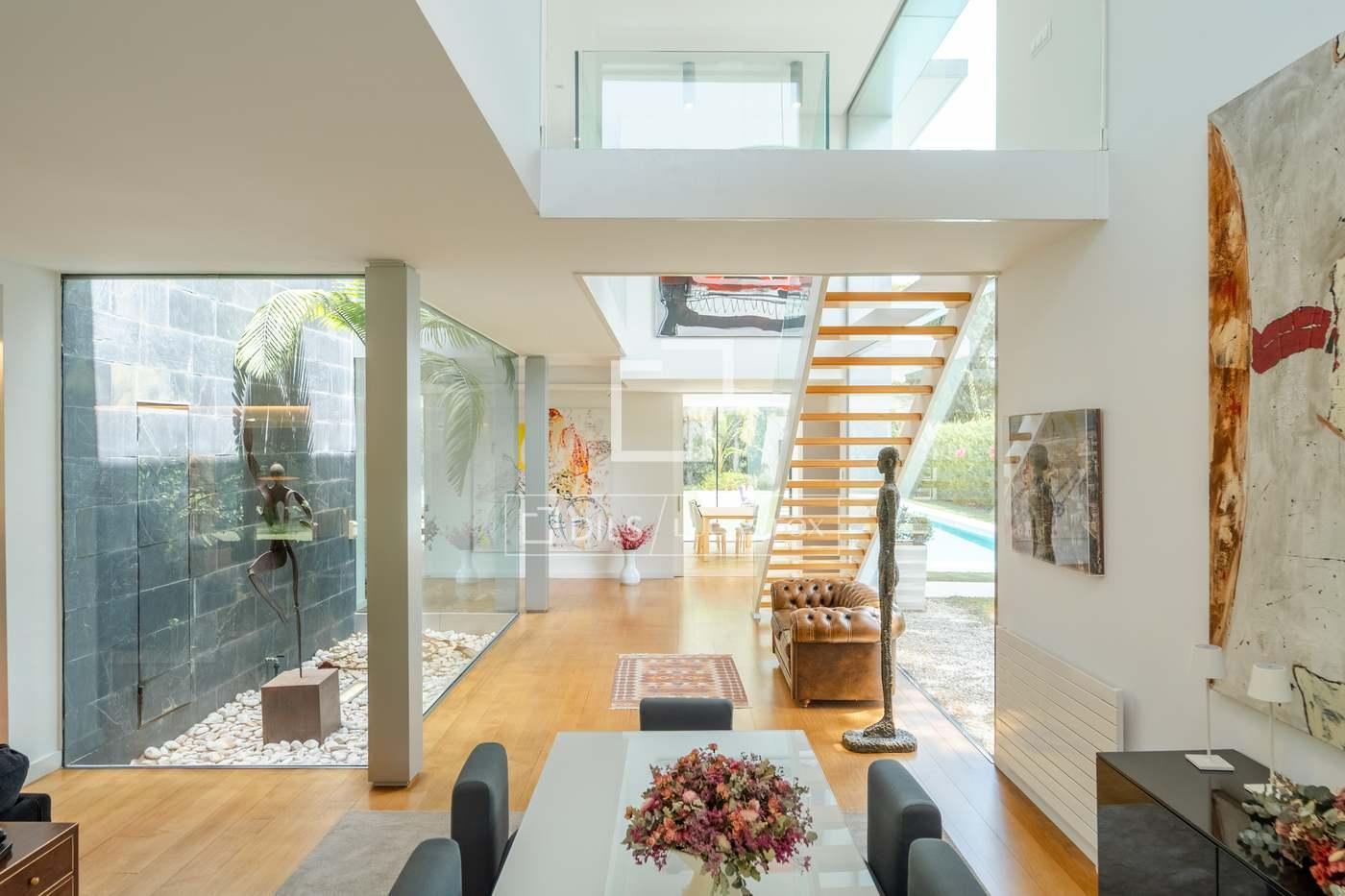 House for Rent in Godella
