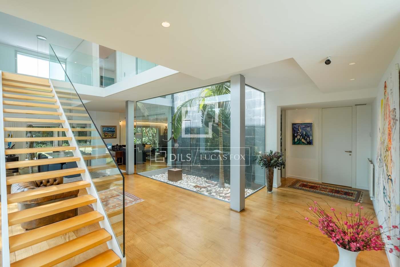 House for Rent in Godella