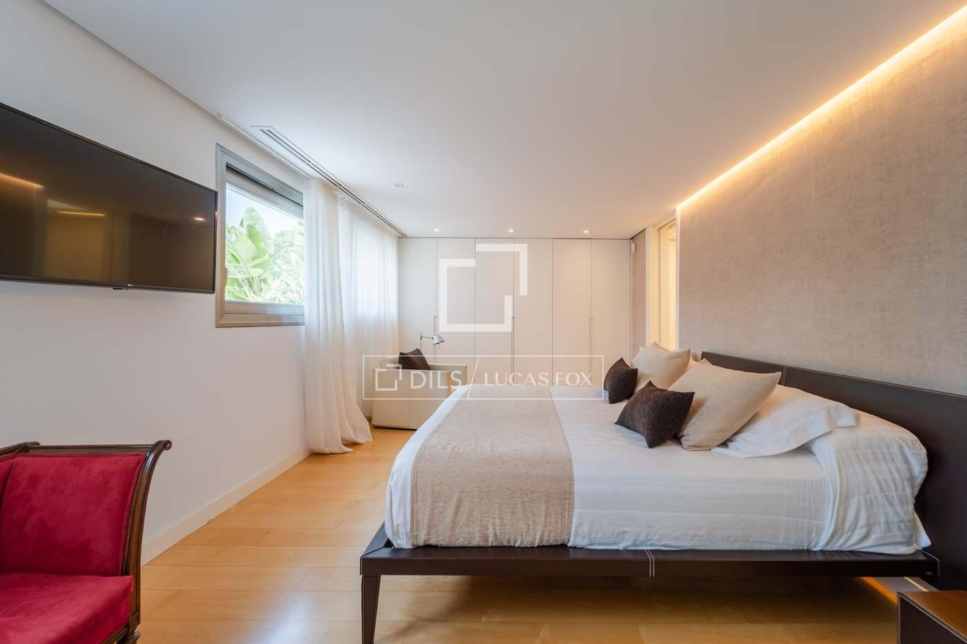 House for Rent in Godella
