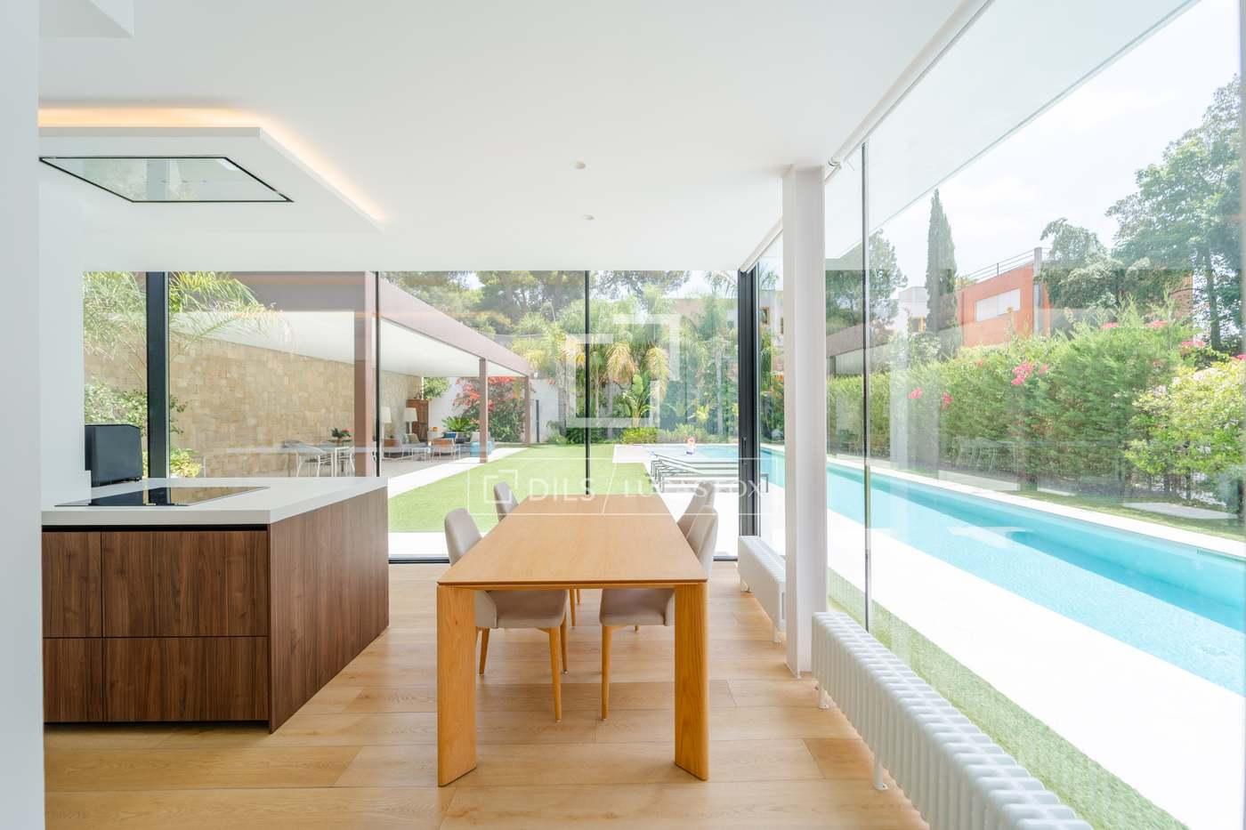 House for Rent in Godella