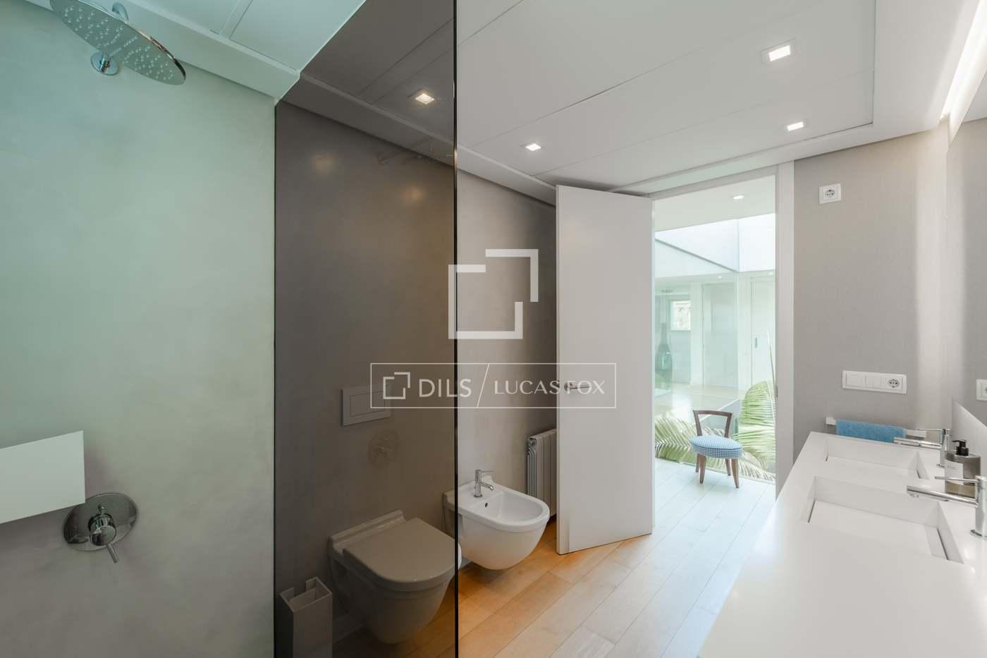 House for Rent in Godella