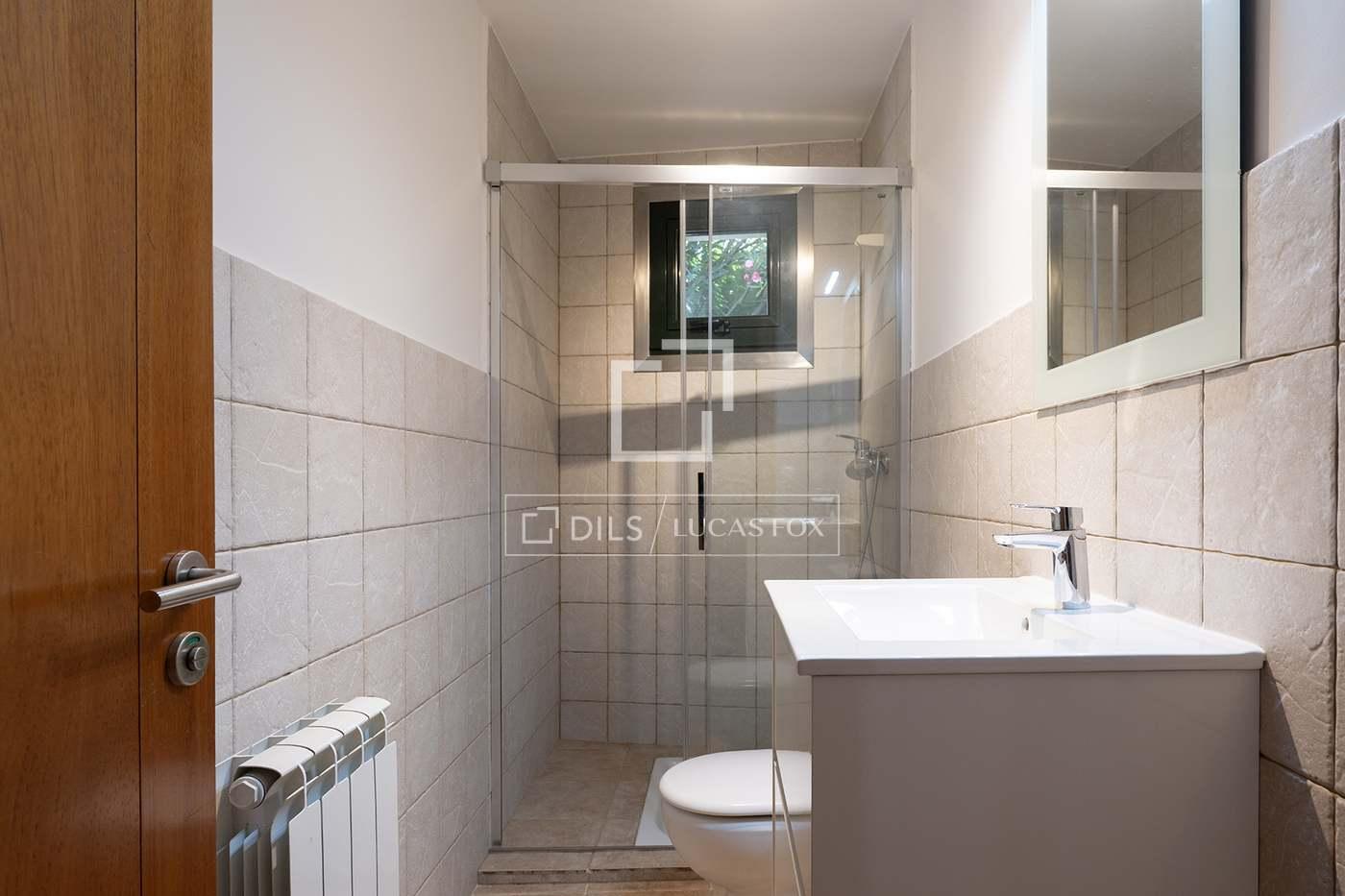 House for Sale in Poio