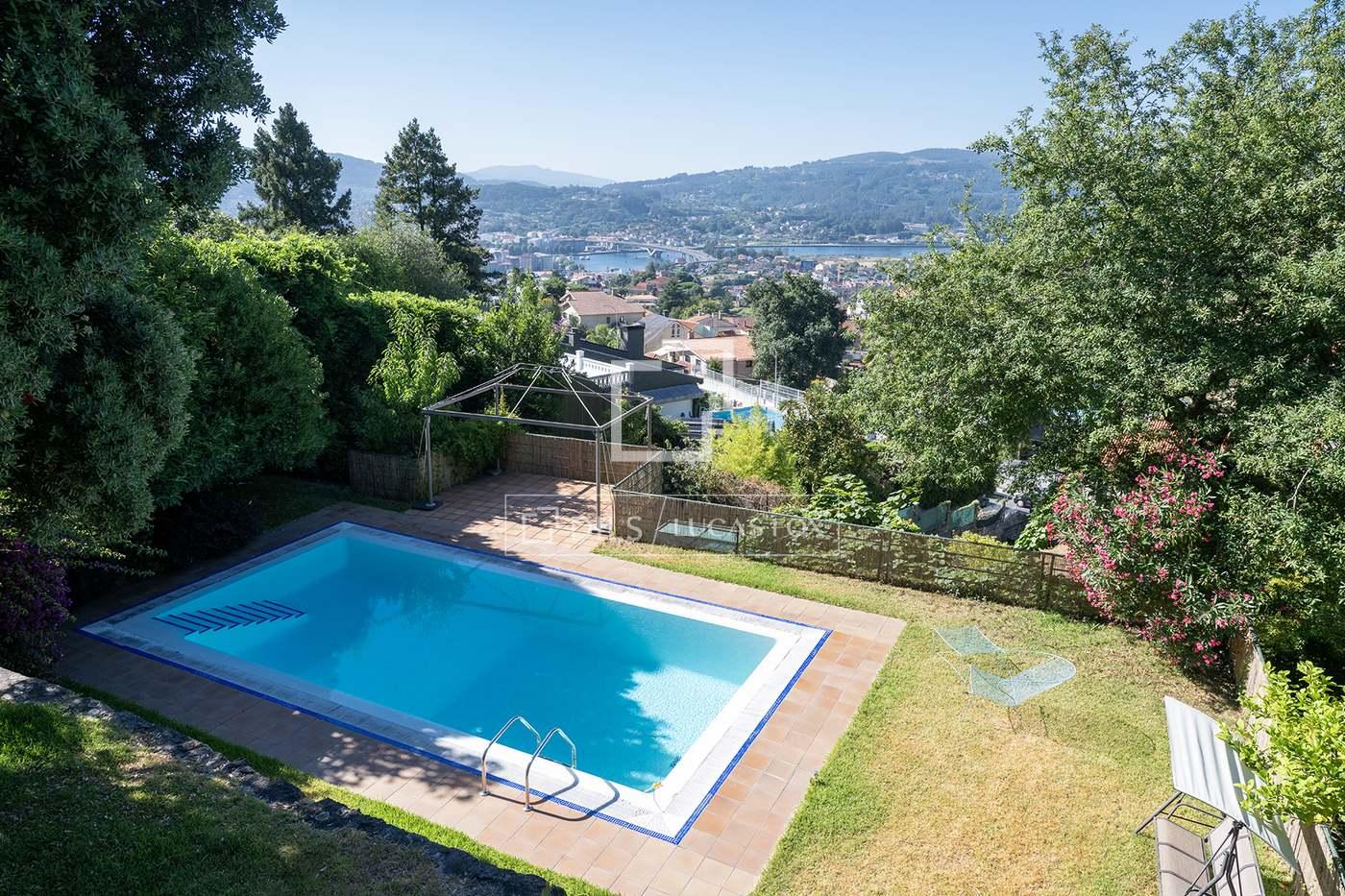 House for Sale in Poio