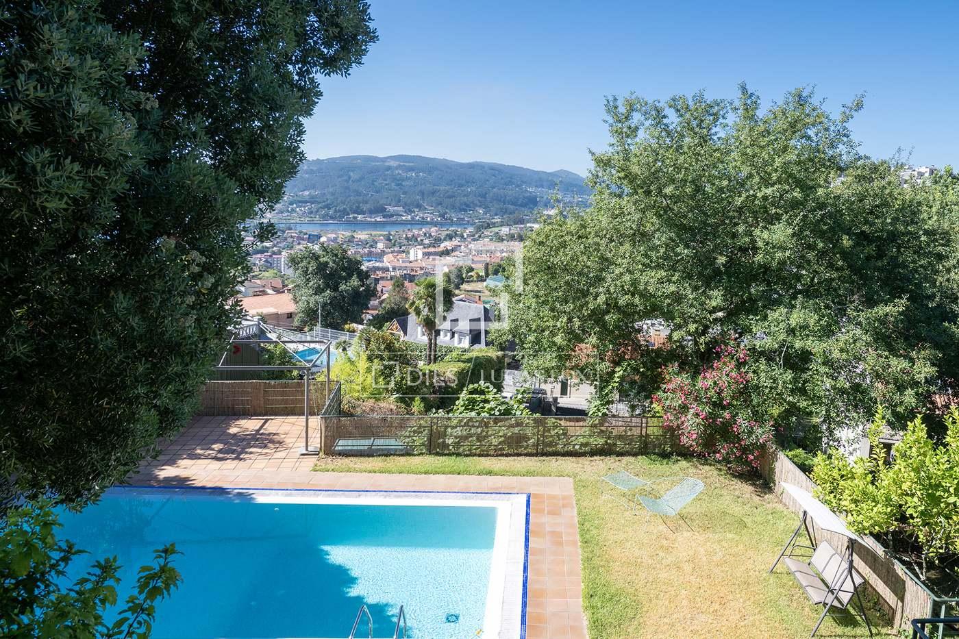 House for Sale in Poio
