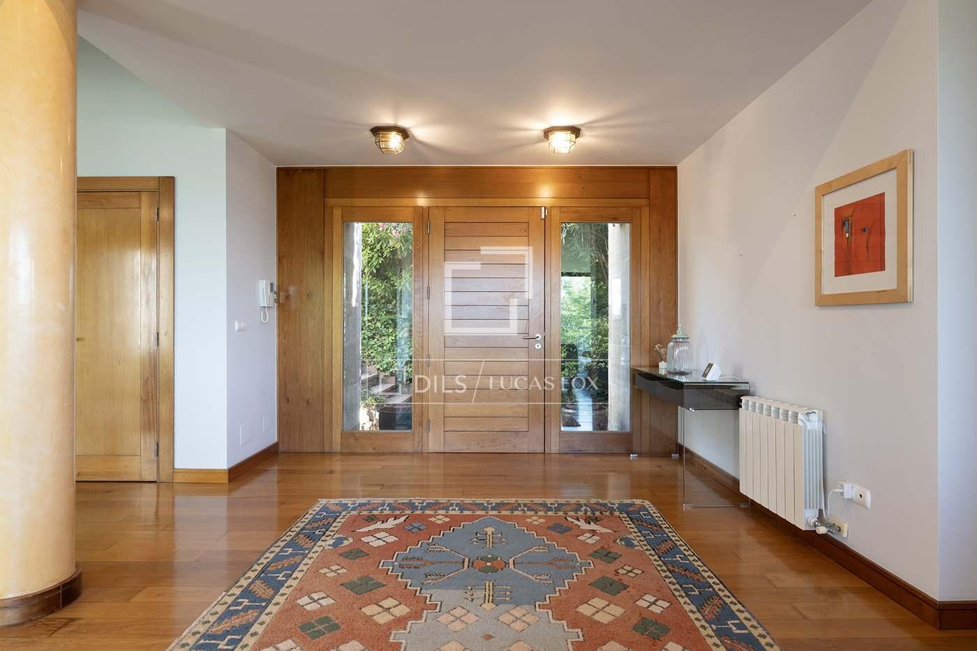 House for Sale in Poio