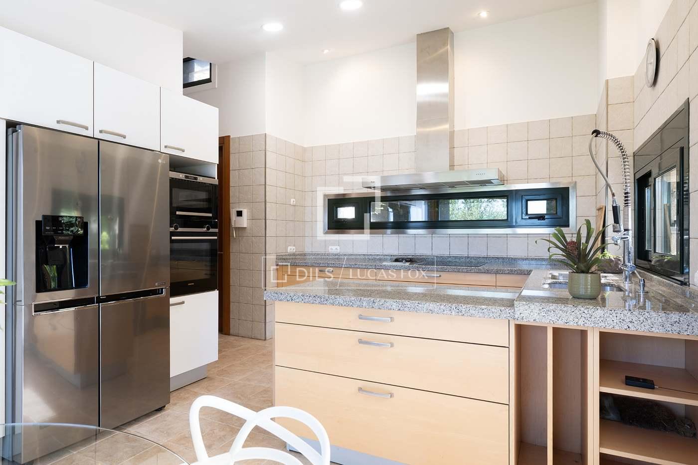 House for Sale in Poio