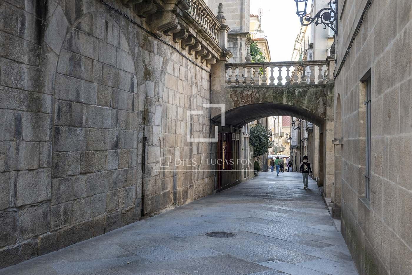 Building for Sale in Ourense
