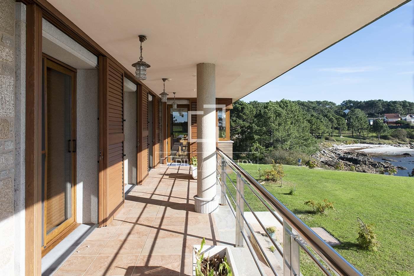 House for Sale in Muros