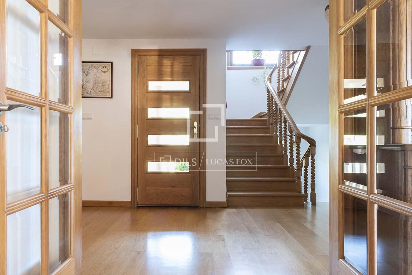 House for Sale in Muros