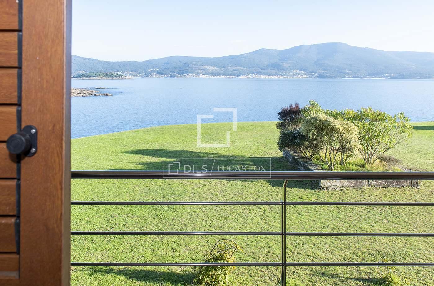 House for Sale in Muros
