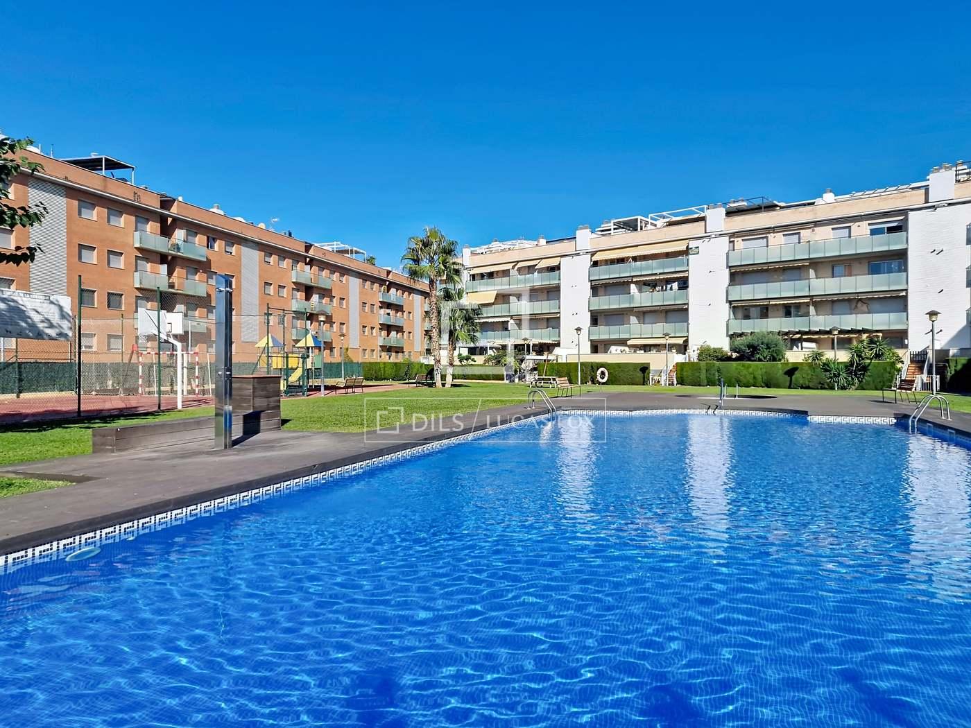 Apartment for Sale in Cubelles