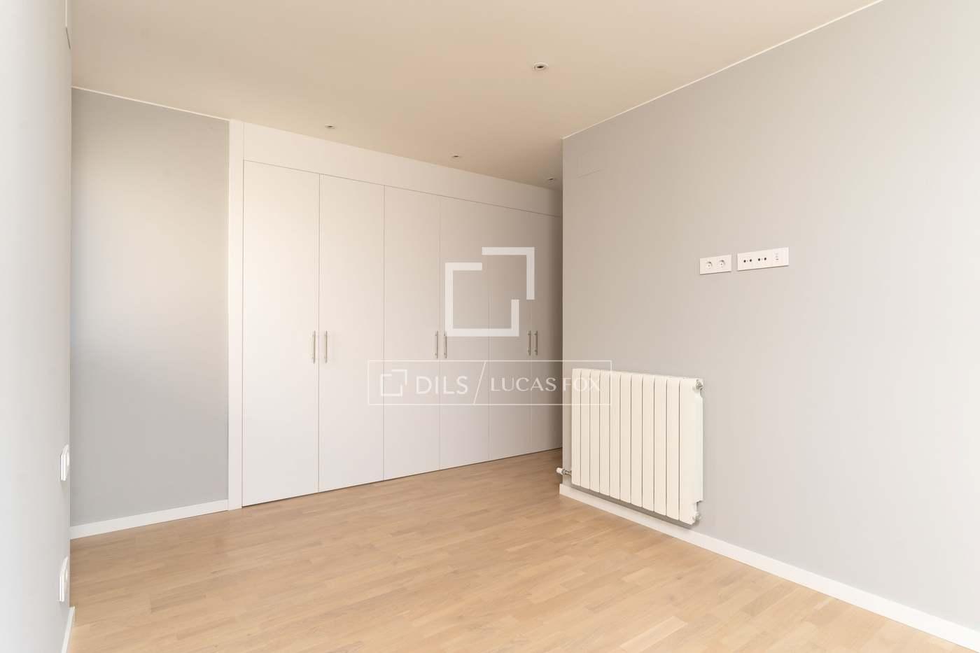 Apartment for Sale in Badalona